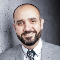 Dr. Carlos Llopis