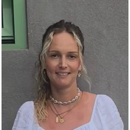 Lara Schuster