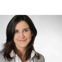 Claudia Pasternak Santiago