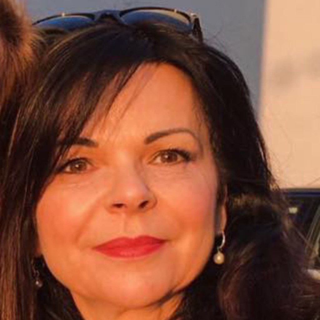 Rosanna Santoro Administrative Assistant to Head of Global Product