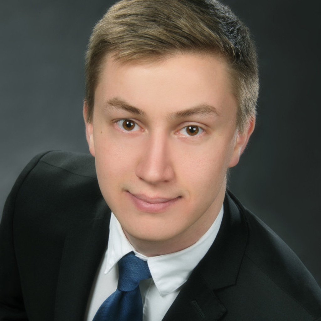 Albert Wart Finanzierungsberater Hüttig & Rompf AG XING