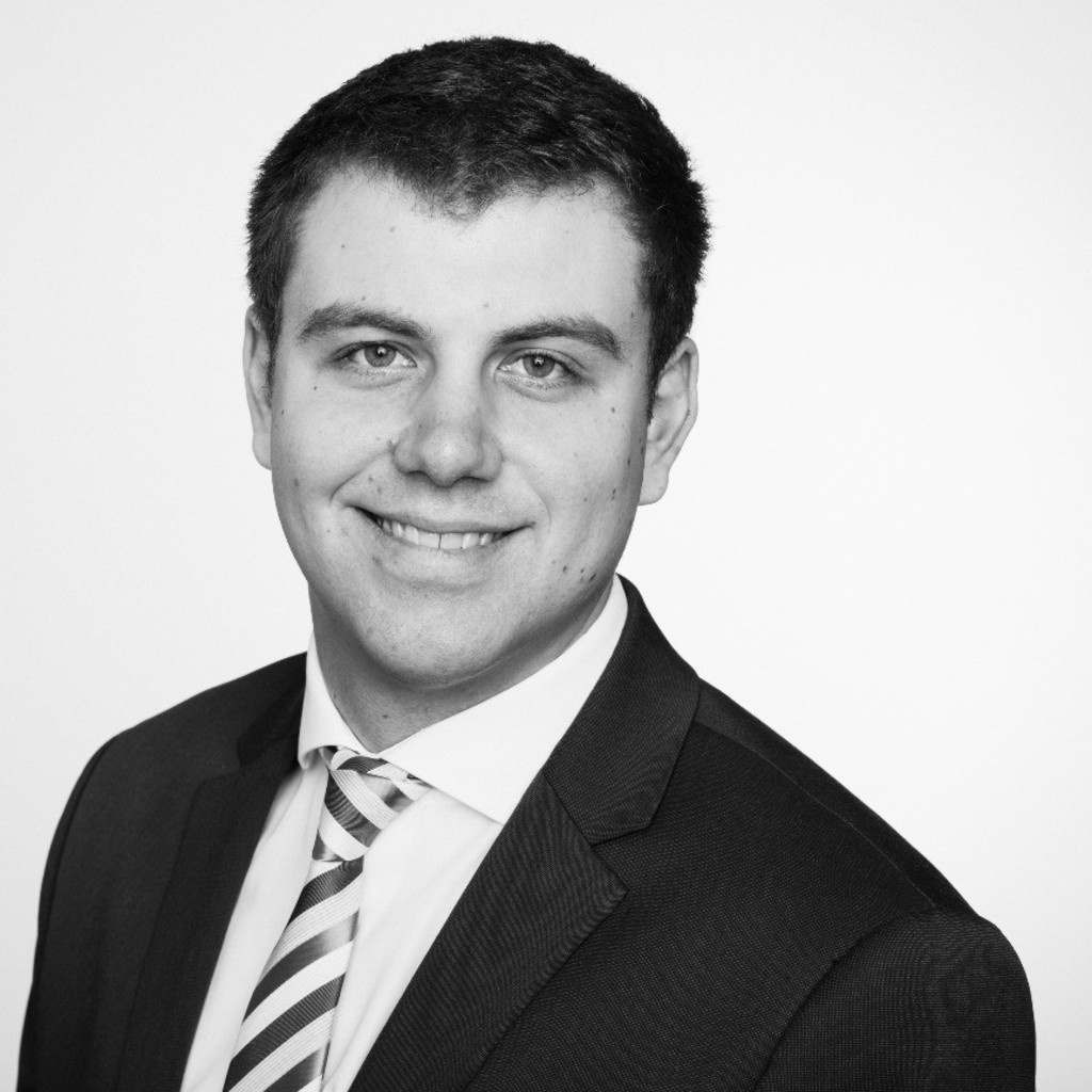 Lukas Neulinger Manager EY Ernst & Young GmbH Wirtschaftsprüfungsgesellschaft XING