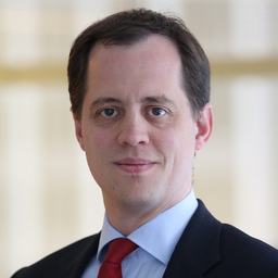 Dr. Simon Goeller