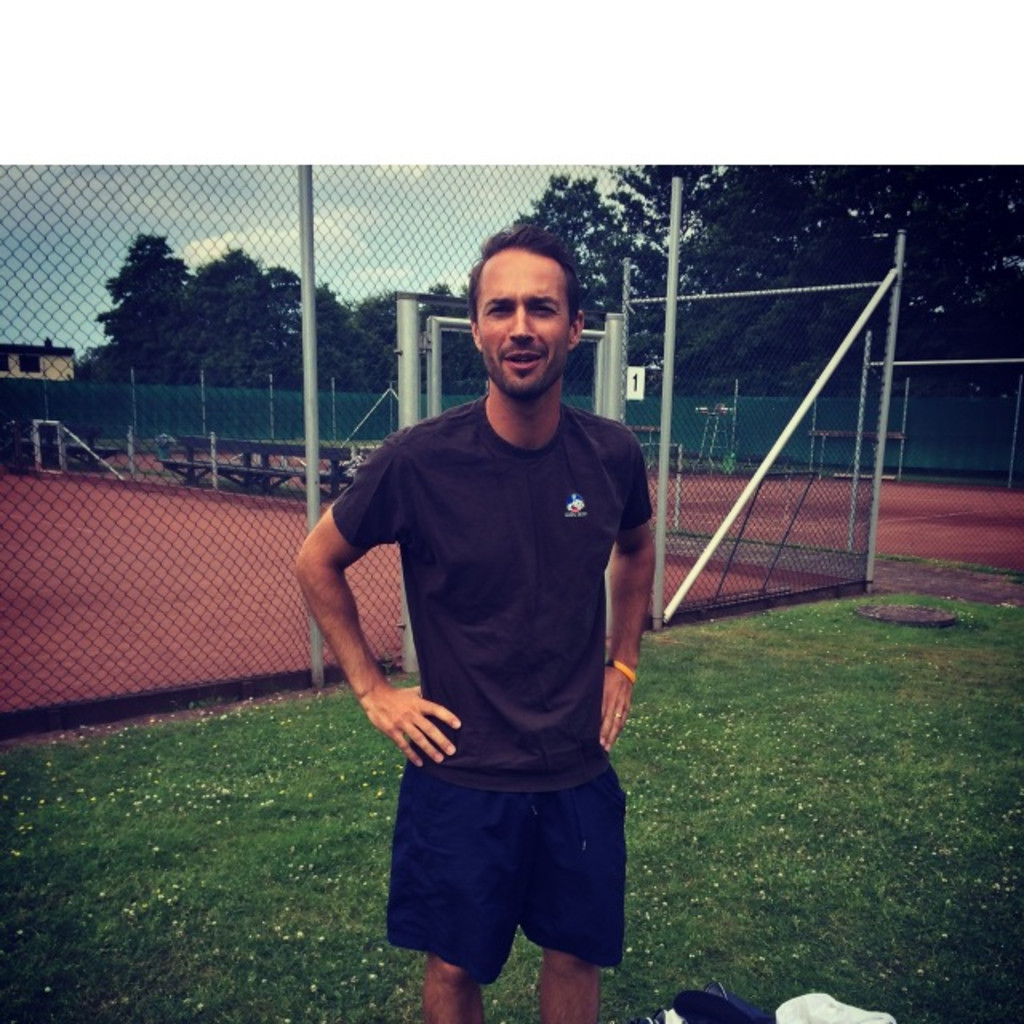 Sebastian Lang Investor / Analyst / Advisor Independent XING