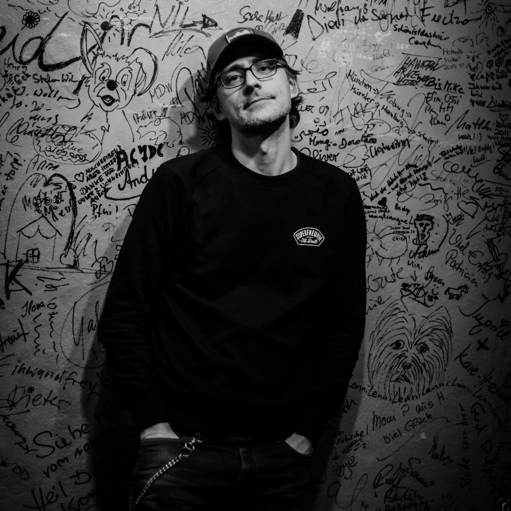 Lasse Paulus Unternehmenskommunikation, Musikjournalist, Autor beim