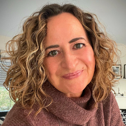 Claudia Steeb