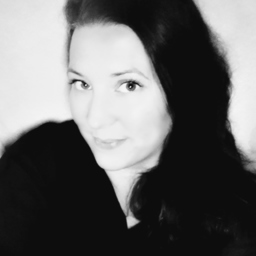 Carina Stach