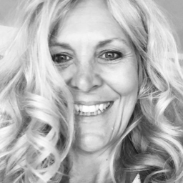Bettina Lawrenz