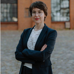 Dr. Tanja Zeeb