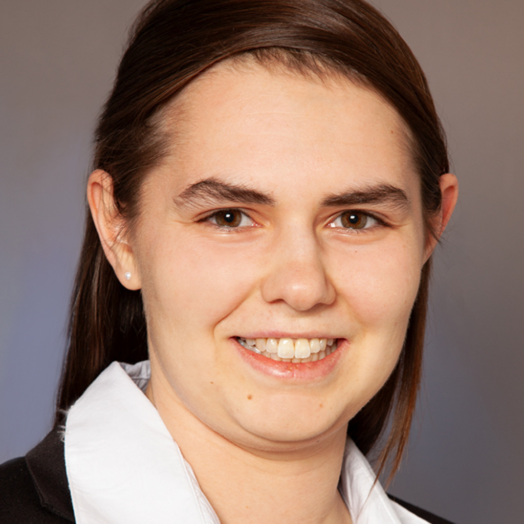 AnnaLena Schmid Spezialist Produktmanagement Hearing Aid VARTA