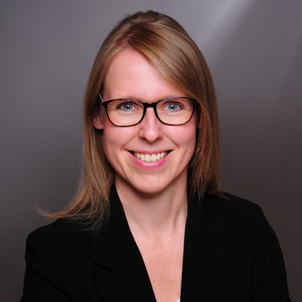 Julia Winkelmann Sachbearbeiterin Handelswaren BÄKOZENTRALE eG XING