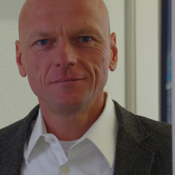 Bernd Naumann