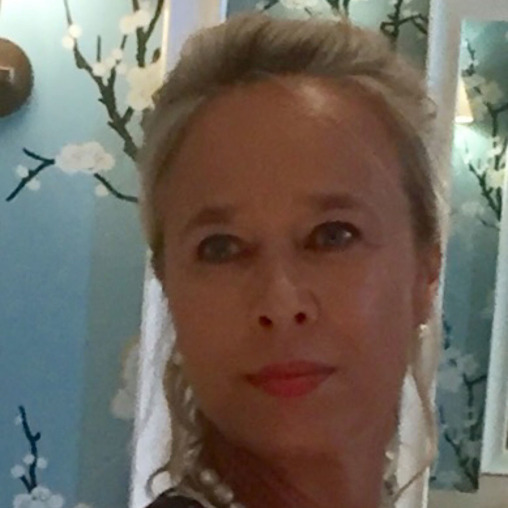 Susanne Moller Verkauf Vermietung Von Immobilien Gruneburg Immobilien Gmbh Gruneburgweg 15 Frankfurt Xing