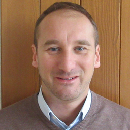 Dr. Elia Salvetta