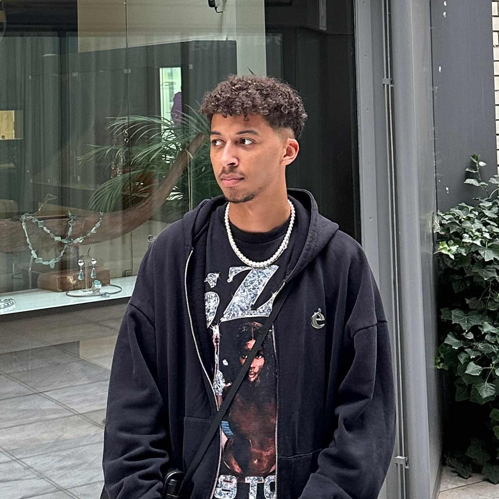 Frederick Collins Associate Partner (HR) Amazon Logistics XING