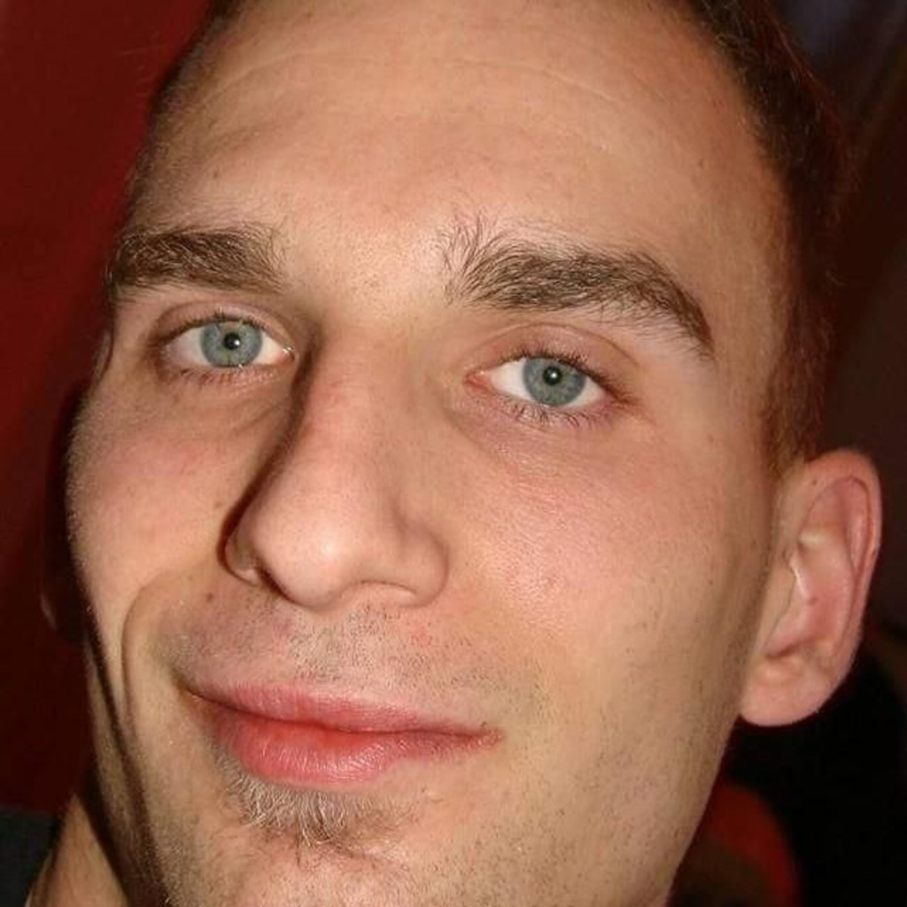 Oliver Swenshon Mitarbeiter Reinigung WISAG XING