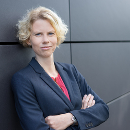 Dr. Nadine Häntzschel