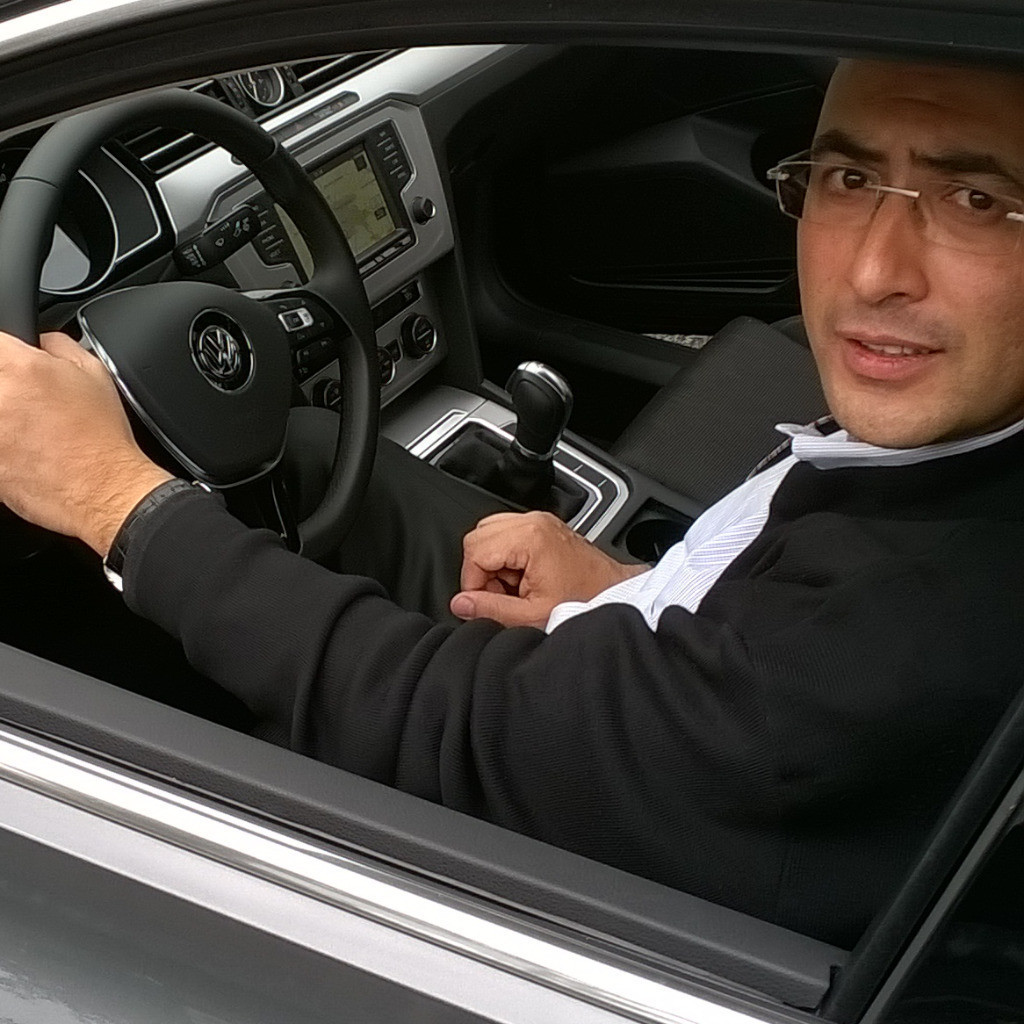 MOHAMED BENAINI Microsoft Dynamics 365 Senior Architect Solution