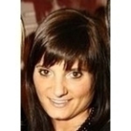 Nadine Dewever