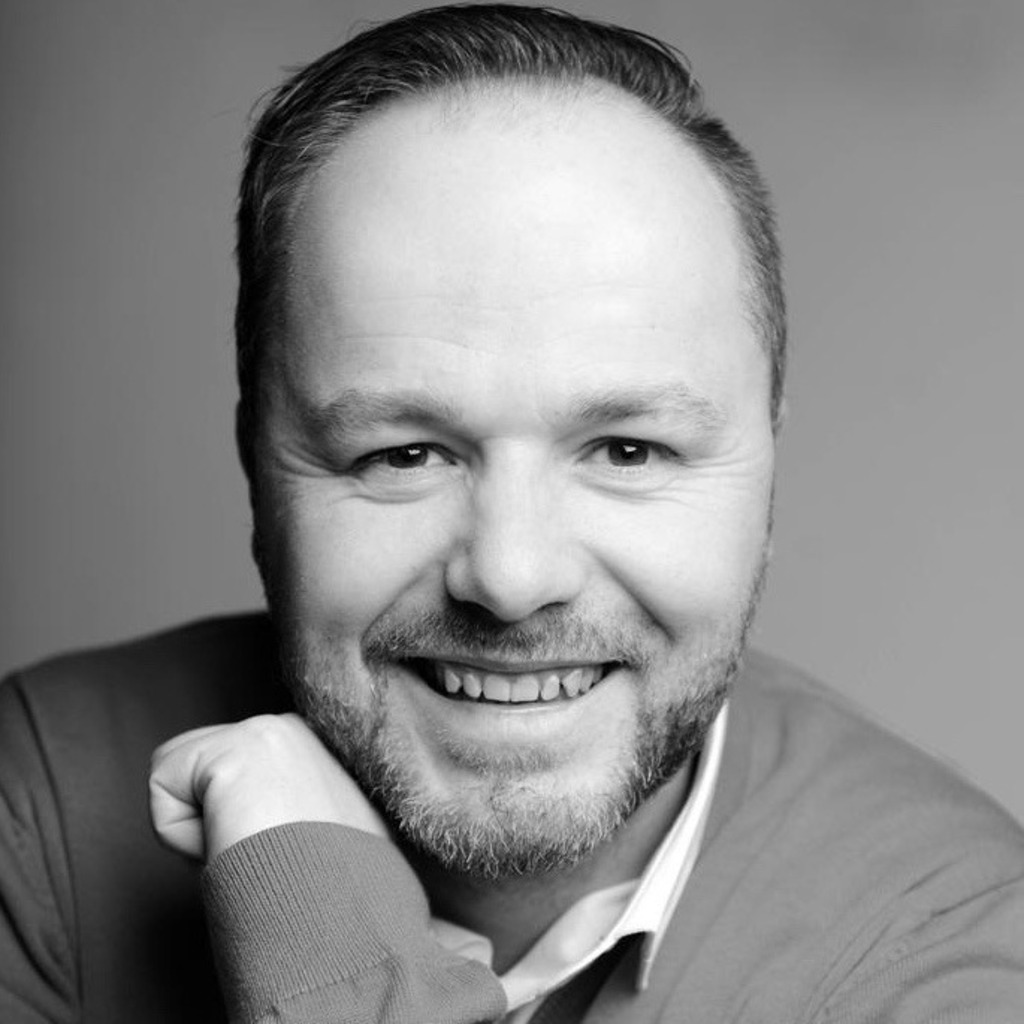 Nico Vielhauer IQOS Coach Philip Morris Germany XING