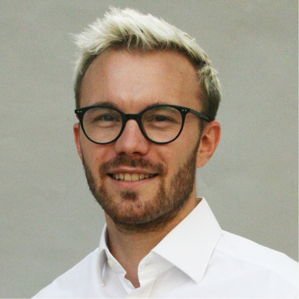 Alexander Bauer - Master Entwicklung und Management im Maschinen- und