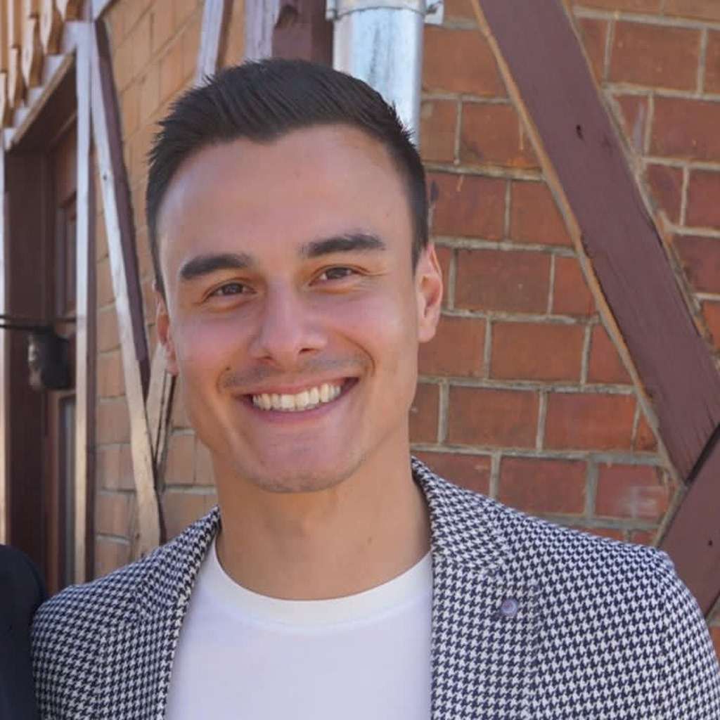 Sebastian Bittlingmaier Fertigungssteuerer John Deere XING