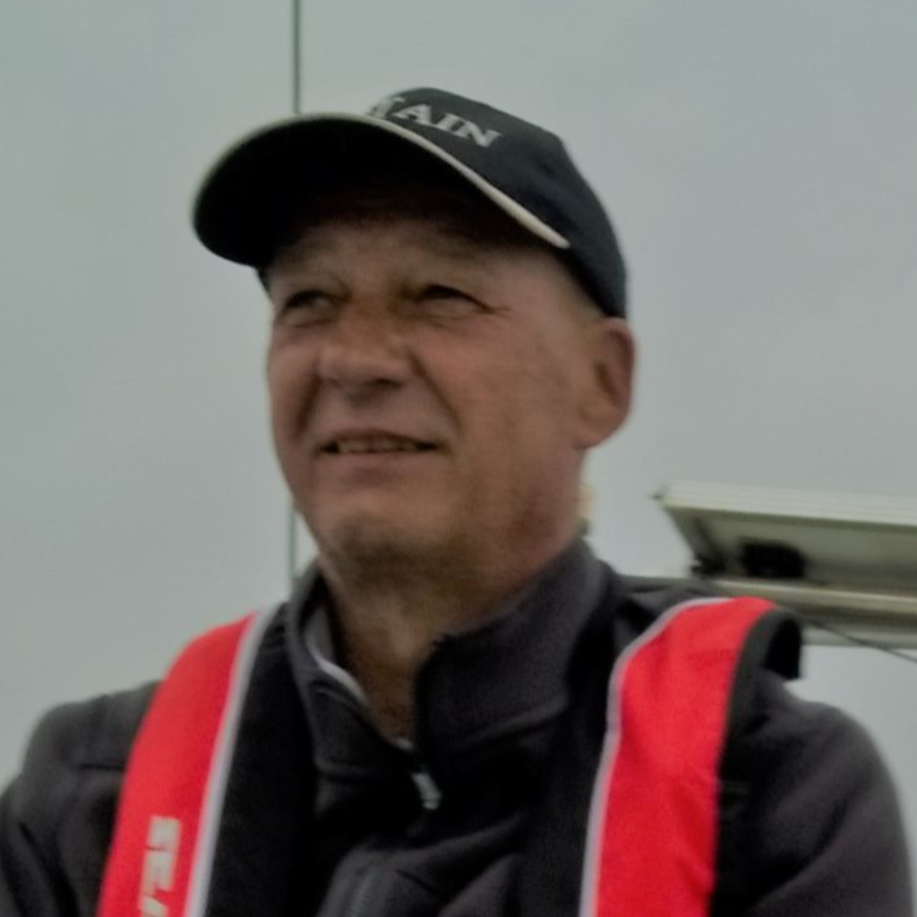 Peter Förster Geschäftsführer, Senior Consultant edv2001 ltd XING