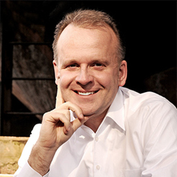 Dr. Alexander Uhlig
