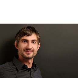 André Hallo