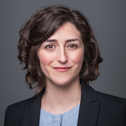 Dr. María Pérez Sánchez