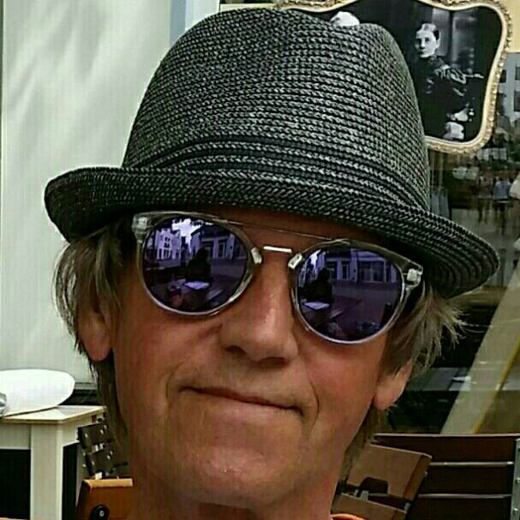 Jürgen Postert Der Zeitlehrer© Aktionskünstler XING