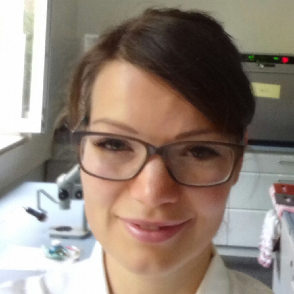 Dr. Kathleen Seipel Sachgebietsleiterin Mikrobiologie