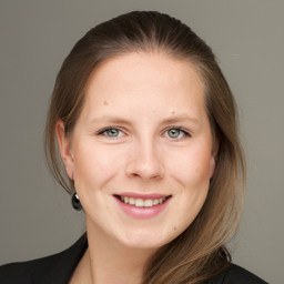 Aline Farnell