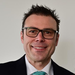 Dr. Uwe Macharey