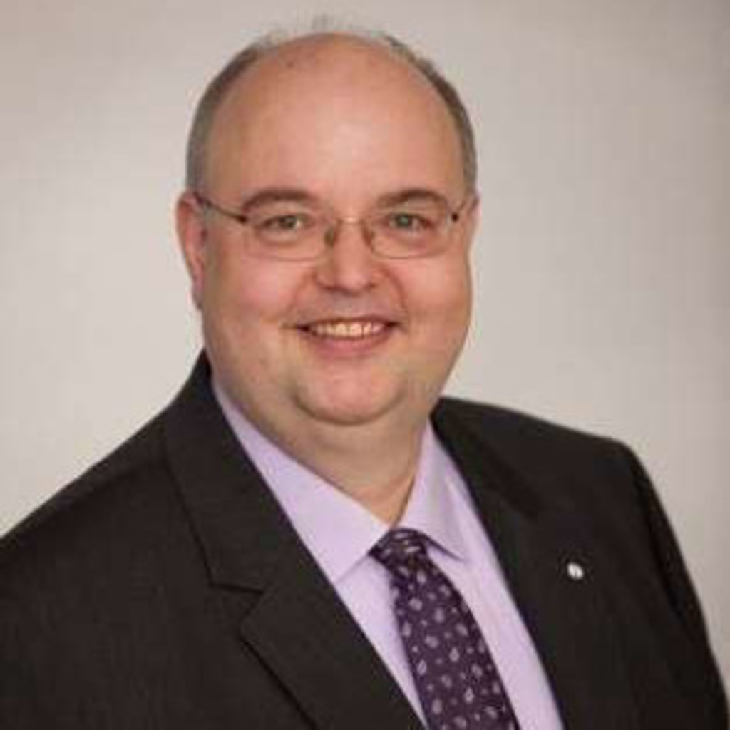 Dirk Eichberg Director Information Services Group Germany GmbH XING