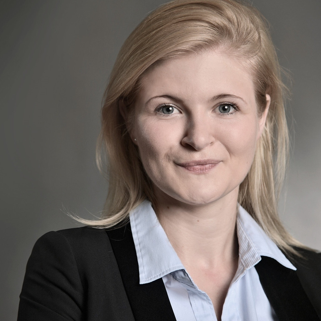 Carolin Christian EndtoEnd Process Manager SMA Solar Technology