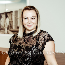 Nadine Schock