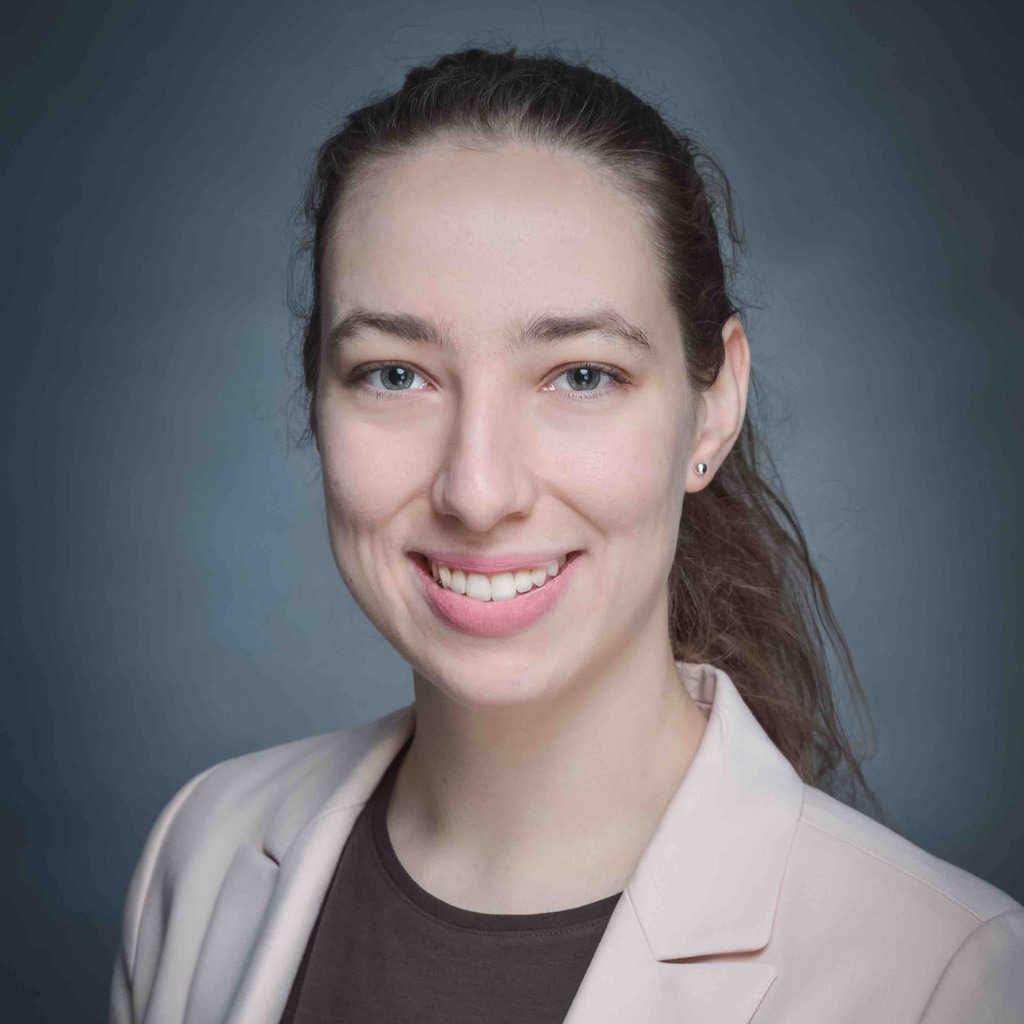 Lioba Hölzle Mathematik mit Informatik LMU München XING