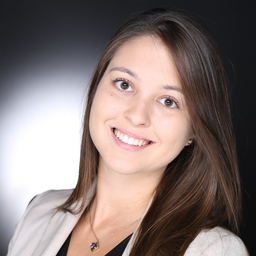 Dr. Letícia Cristofolini
