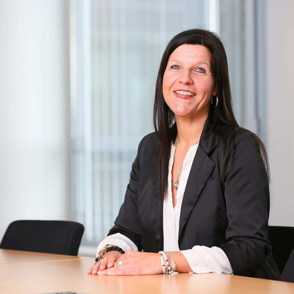 Petra Lange Head of Customer Operations KNISTR GmbH XING