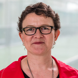 Prof. Bettina Tabel