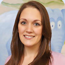 Dr. Cora Demmer