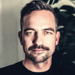 Thomas Wolff