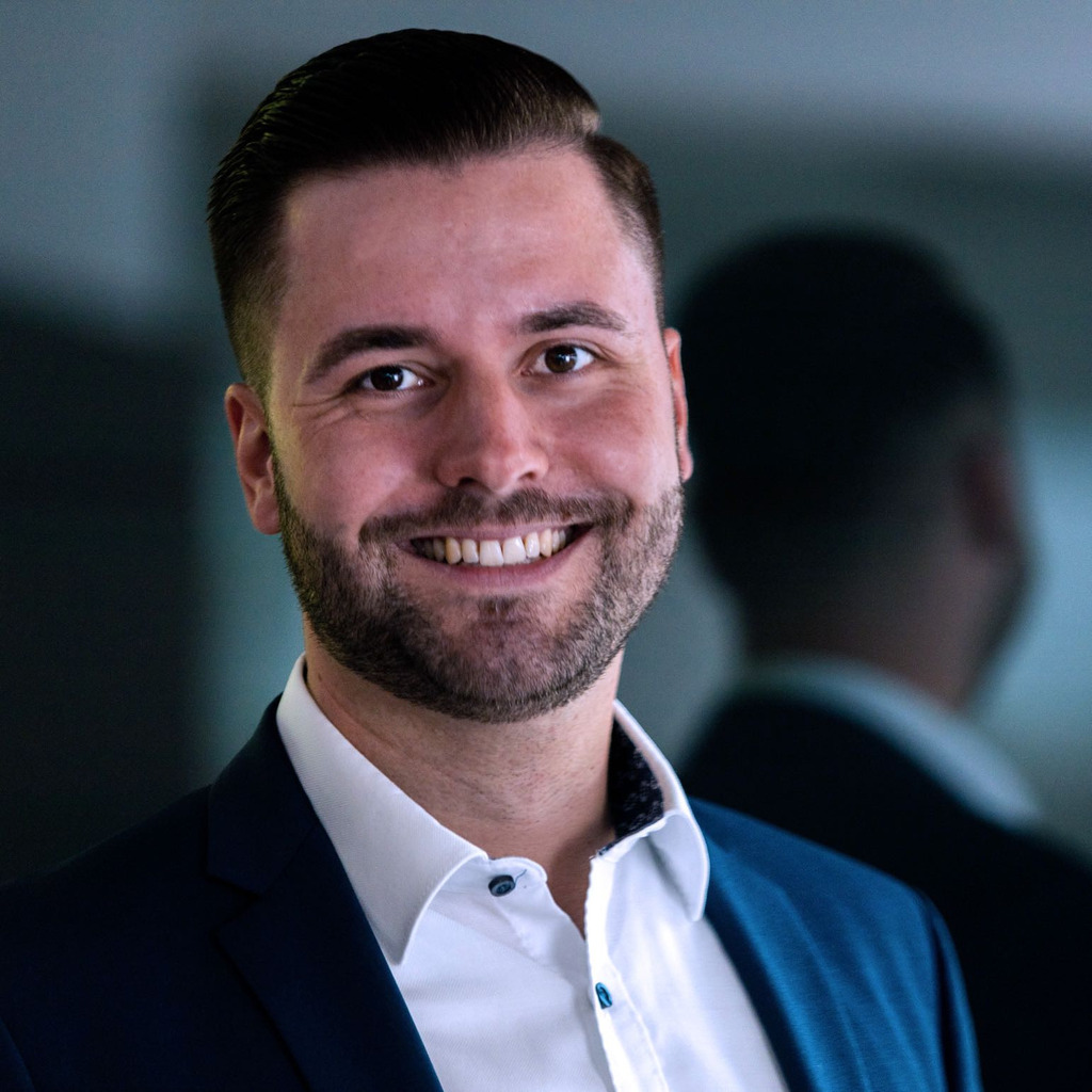 Kevin Hartmann Zertifizierter Mercedes Benz & smart Neuwagen