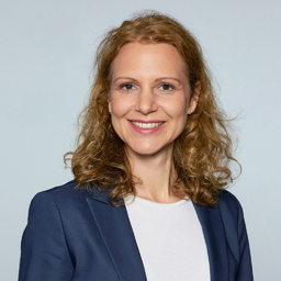 Dr. Claudia Isabell  Zink