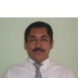 VICTOR J. BRIONES C