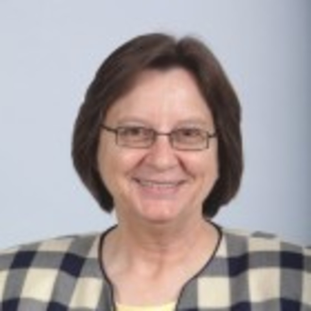 Michele Hackett CEO Proforma Quality First XING