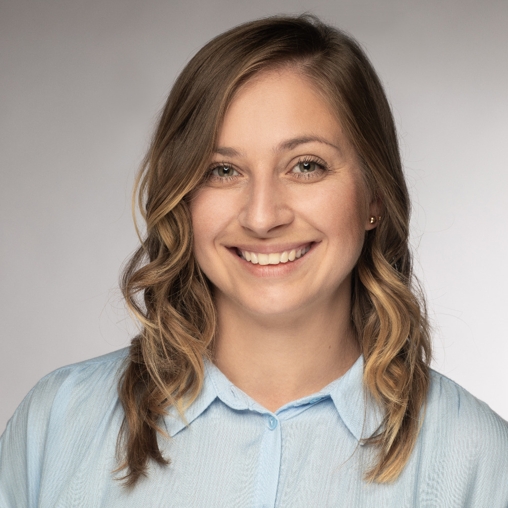 Varvara GliviciCotruta Senior Product Manager bei Business