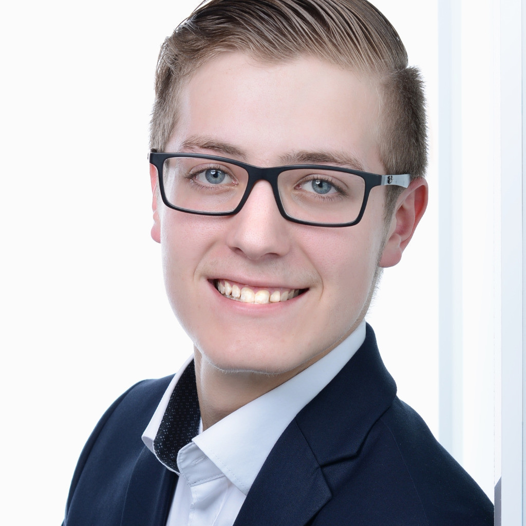 lukas-hasenberg-restaurantfachmann-restaurant-martini-agaplesion