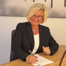 Steffi Uhlmann- Hick 